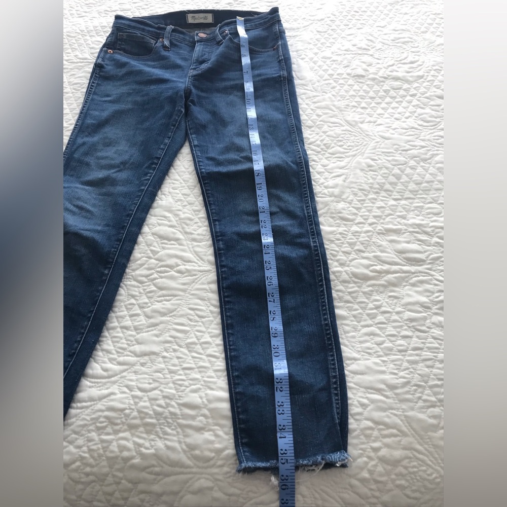 Madewell 9” High Rise Skinny Jeans - Picture 4 of 10